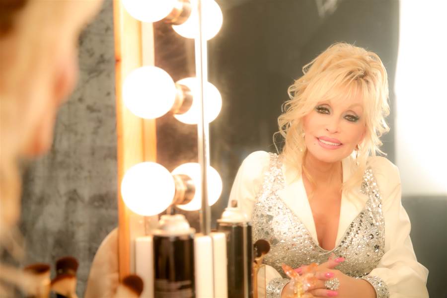 Fans Had A Surprisingly Negative Reaction To Dolly Parton’s Super Bowl Commercial