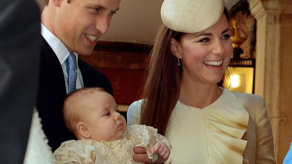 Unearthed Photos Show Prince George’s Striking Resemblance to Prince William