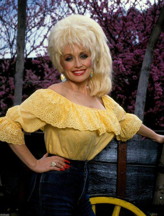 Dolly Parton’s Hidden Secret: The Truth About Her real Eye Color Finally Exposed!