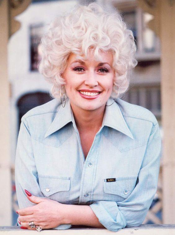 The Explosive Blueprint: Dolly Parton’s Early Career Tactics Decoded