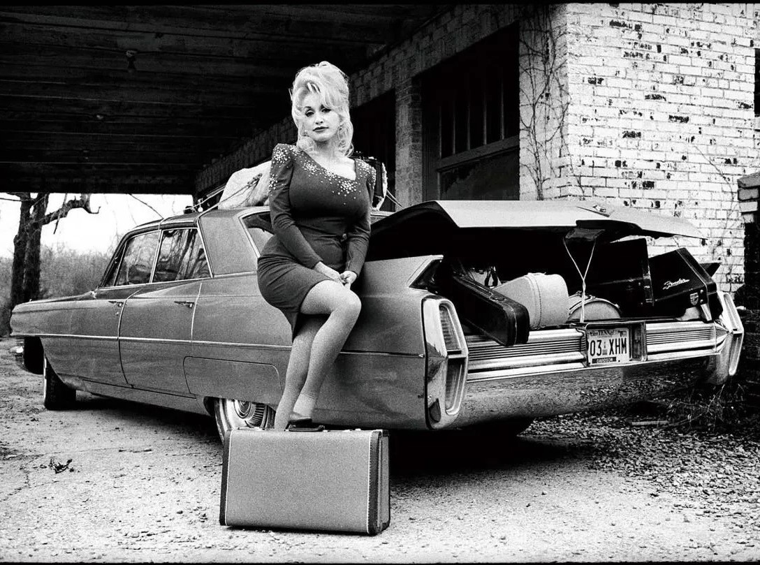 Wheels of Fame: Dolly Parton’s Vintage Car Collection Revealed!