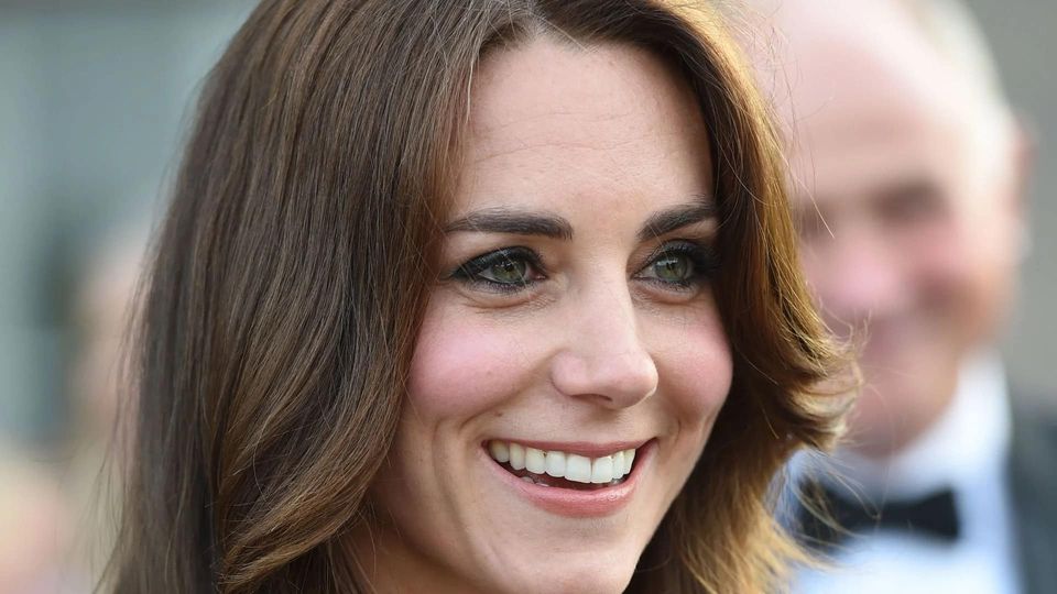 Princess Kate’s Stunning Shoulder-Baring Gown at Olympics Event